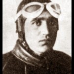 Капетан Живица Митровић, пилот-ловац

Живица Митровић је рођен у Калуђерову код Беле Цркве 5. маја 1912. године. Војну академију је завршио 1932. године и потом ступио у ваздухопловство, где је прво завршио обуку за извиђача, да би 1940. године након завршених свих раздела обуке, постао пилот-ловац. Био је један од најбољих пилота нашег ваздухопловства, а за успешно завршено школовање, био је и награђен часовником са посветом Фабрике авиона Рогожарски. Овај сат ће нажалост бити веома битан за једну другу сврху...

Рат га је затекао на дужности пилота у Другом пуку на аеродрому Сушичко поље код Крагујевца. у јутарњим сатима 6. априла, Живица се налазио у патроли изнад Шумадије... Када је дошао у рејон Космаја видео је црни облак над Београдом, сачињен од непријатељских летелица. Пратиоцу у пару је рекао да се врати, а бази у Крагујевцу да он "оде" за Београд... Главнокомандујући Пирц му је наредио да се врати, али га Живица није послушао... У року од неколико минута већ је био изнад главног града и улетео је у ваздушни бој, напавши формацију немачких бомбардера. Успео је да обори једну "Штуку" и једног Месершмита из ловачке заштите бомбардера, али га је негде код Крчедина оборио наредник Вернер Петерман.

Авион је попут пламене кугле пао на земљу и експлодиирао. Пошто је Живица "долетео" из Крагујевца, било је "проблема" око идентификације посмртних остатака, све док неко није пронашао помињани сат. На полеђини је писало: "Прваку Прве пилотске школе-поручнику Живици Митровићу-Фабрика Рогожарски 1939. године"...