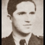 Наредник Јефта Арсић, пилот-ловац

Јефта Арсић је рођен 10. септембра 1912. године у Станчевцу код Прешева. Након Подофицирске школе за авио-механичаре, уписује Пилотску школу и Школу за пилоте-ловце. Априлски рат га је затекао као пилота у склопу 36. ловачке групе на аеродрому Режановачка коса код Куманова.

Погинуо је 6. априла приликом одбране Куманова од напада немачког ваздухопловства. И Јефта је одлучио да изведе "таран" и тиме са собом у смрт, поведе и једног немачког авијатаичара...