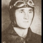 Потпоручник Добрица Новаковић, пилот-ловац

Добрица је био родом из Трнаве. У Новом Саду је завршио Ваздухопловну школу (цивилна дозвола), да би се потом обрео у Мостару на трогодишњој обуци за војног пилота, а након ловачке обуке, такође у Мостару је промовисан у пилота-ловца 1937. године. Тада је промовисан и у официра.

Његова 103. ескадрила се за време Априлског рата налазила у Крушедолу. Погинуо је 6. априла у свом Месершмиту након ваздушне борбе изнад ширег рејона Београда. Подлегао је у борби са далеко бројнијим непријатељем готово у исто време када је поручник Пресечник рањен, а наредник Петров нажалост, такође погинуо.