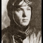 Капетан I класе Драгиша Милијевић, пилот-ловац

Драгиша је био родом из Неготина. Рођен је 15. јуна 1907. године. Завршио је Војну академију и Пилотску школу у Новом Саду, да би у Мостару након обуке стекао звање ловца. Био је један од наших најбољих пилота. Рат га је затекао на дужности командира 106. ловачке ескадриле на аеродрому Босански Александровац код Бања Луке.

Када су Немци 9. априла напали аеродром Ровине где су базирале колеге бомбардери, Драгиша је полетео на челу своје ескадриле. Група од 10 ловаца се храбро супроставила немачким Месершмитима и Штукама које су дејствовале по аеродрому. Драгиша је оборио два ловца, али је убрзо и сам погођен, али је иако погођен, успео да наведе своју летелицу пре пада и да "поткачи" још једног немачког Месершмита. Након пада, Драгишин авион је експлодирао...

Драгиша је иначе још од 1939. године и од немачкон напада на Пољску, прижељкивао да се разрачуна са Немцима, хтевши да са себе "спере" (како је он мислио) љагу. Наиме, када је маршал Херман Геринг био у званичној посети Краљевини Југославији 1938. године, Драгиша је био одређен да командује групом која је пратила Герингов авион од уласка у нашу земљу до слетања у Београд, односно након неколико дана, када се завршила посета, обрнутом маршрутом. Геринг, и сам пилот, као знак пажње колегама из ескорта, Драгиши је као заповеднику ескортне флоте доделио једно немачко одликовање (не знам које). Драгиши, кажу није то тада било мило, а када је почео Други рат, званично је преко Команде ваздухопловства тражио да се упути нота Команди Луфтвафе и да се Драгиша "скине" са листе одликованих и награђених. Ови из Београда, наравно то нису урадили, тако да је кажу, Драгиша патио и стидео се тог одликовања и у свакој прилици, као да се правдао, свима причао да, кад Швабе нападну, "вратиће им одликовање вишеструко"... Успео је у свом науму, али је нажалост изгубио живот. Ова држава (било која од рата на овамо) није га никада одликовала...