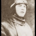 Наредник водник Карло Штрбенк, пилот-ловац

Карло је рођен 1907. године у Загорју об Сави. У Мостару је завршио Пилотску школу 1928. године, а након успешно завршених свих раздела ловачке обуке, 1935. године је промовисан у пилота-ловца.

Рат га је затекао као пилота ловца у 102. ловачкој ескадрили у Земуну. Полетео је на последњи задатак око подне, када је успео да обори једну немачку Штуку. Након овог успеха, окренуо се ка формацији бомбардера Јункерс Ју-88, али га је ту дочекао, поручник Макс Хелмут Остерман који је однео победу у дуелу два Месершмита. Тако је Карло настрадао, а Остерман је тиме забележио 9-ту од укупно 102 победе које је постигао у Другом рату, док га у СССР није 1942. године оборио Аркадије Суков.
