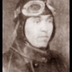 Капетан Живомир Петровић, пилот

Живомир је рођен у селу Пољаница код Качера на Златибору, 28. октобра 1909. године. По завршеној Војној академији ступио је у ваздухопловство где је прошао прво обуку за извиђача, да би потом у Мостару завршио и Пилотску школу и 1938. године промовисан био у летачко звање-пилот. Летео је на авиону Бристол Бленхајм у саставу 11. извиђачке групе.

Погинуо је 8. априла приликом бомбардовања покрета немачких моторизованих јединица на путу Куманово-Прешево. Немци су успели да организују ПА артиљерију и ватра њихових флакова је била погубна за Живомира.